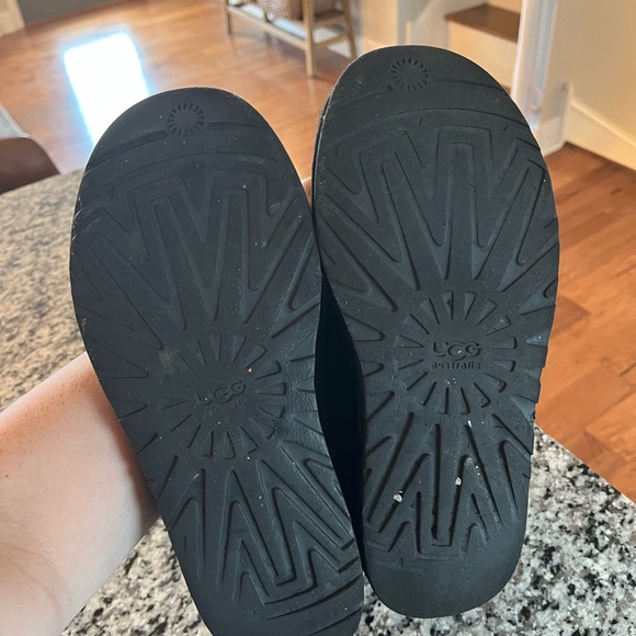 Size 7 Black UGG Boots - Picture 5 of 5